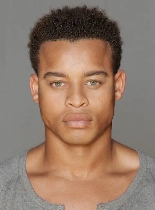 Как правильно афроамериканец. Как правильно афроамериканец. Чернокожий парень. Robert ri'chard актёр. Правильный нигер.