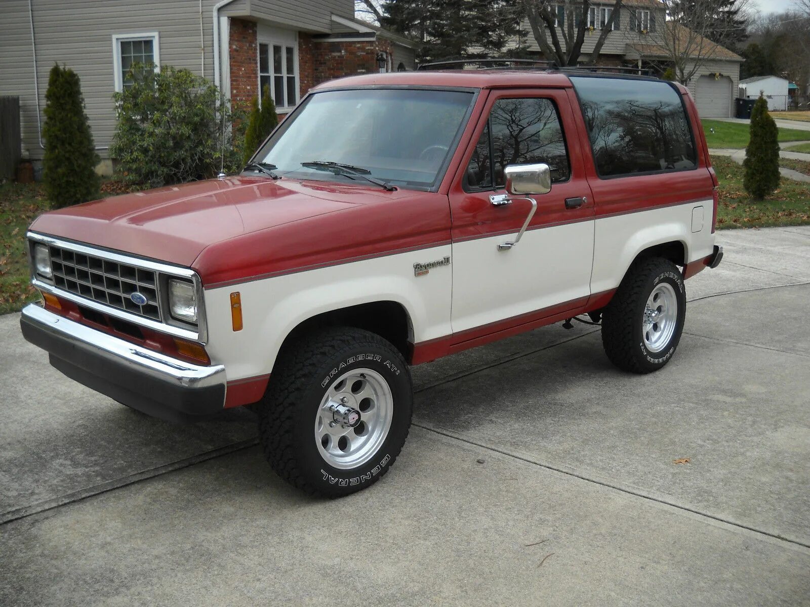 Ford bronco ii. Форд мустанг 1978. Форд бронко 1982. Джип форд бронко. Ford bronco 1987.
