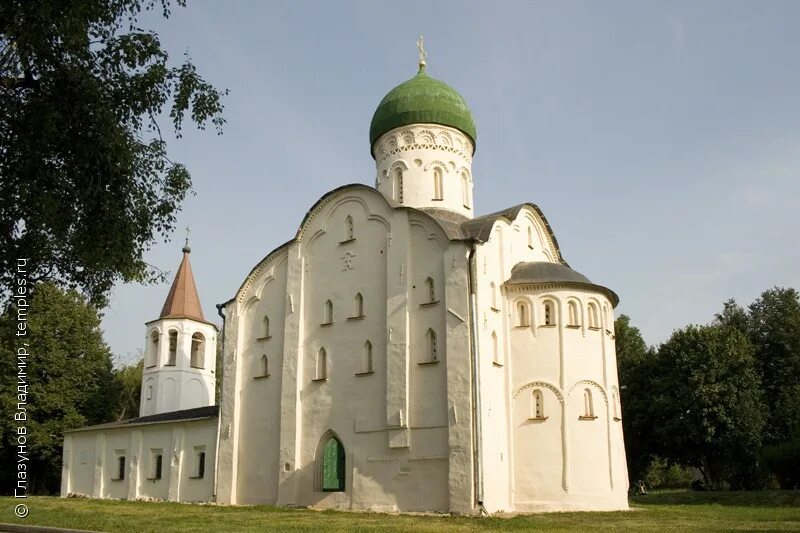 Церковь спаса на нередице псков. Церковь федора стратилата, 1360—1361,. Новгородская архитектура 12-13 века. Церковь климента 1520. Памятник новгородского зодчества 14 века.