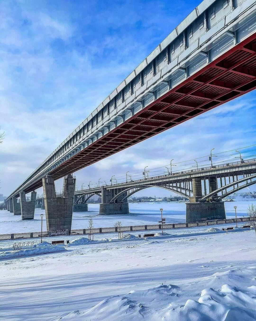 Обь зимой. Обь зимой новосибирск. набережная новосибирск 2004. река обь новосибирск зимой. набережная новосибирск зима.