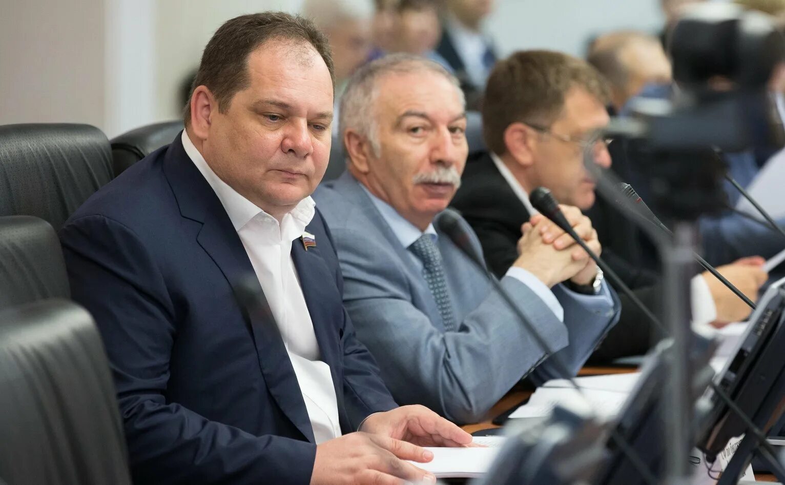 ростислав гольдштейн губернатор. ростислав эрнстович гольдштейн с путиным. предприниматель константин гольдштейн. ростислав эрнстович. ростислав эрнстович гольдштейн.