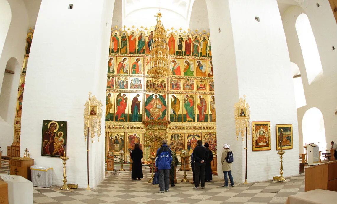 Иконостас спасо преображенского собора. Иконостас спасо преображенского собора