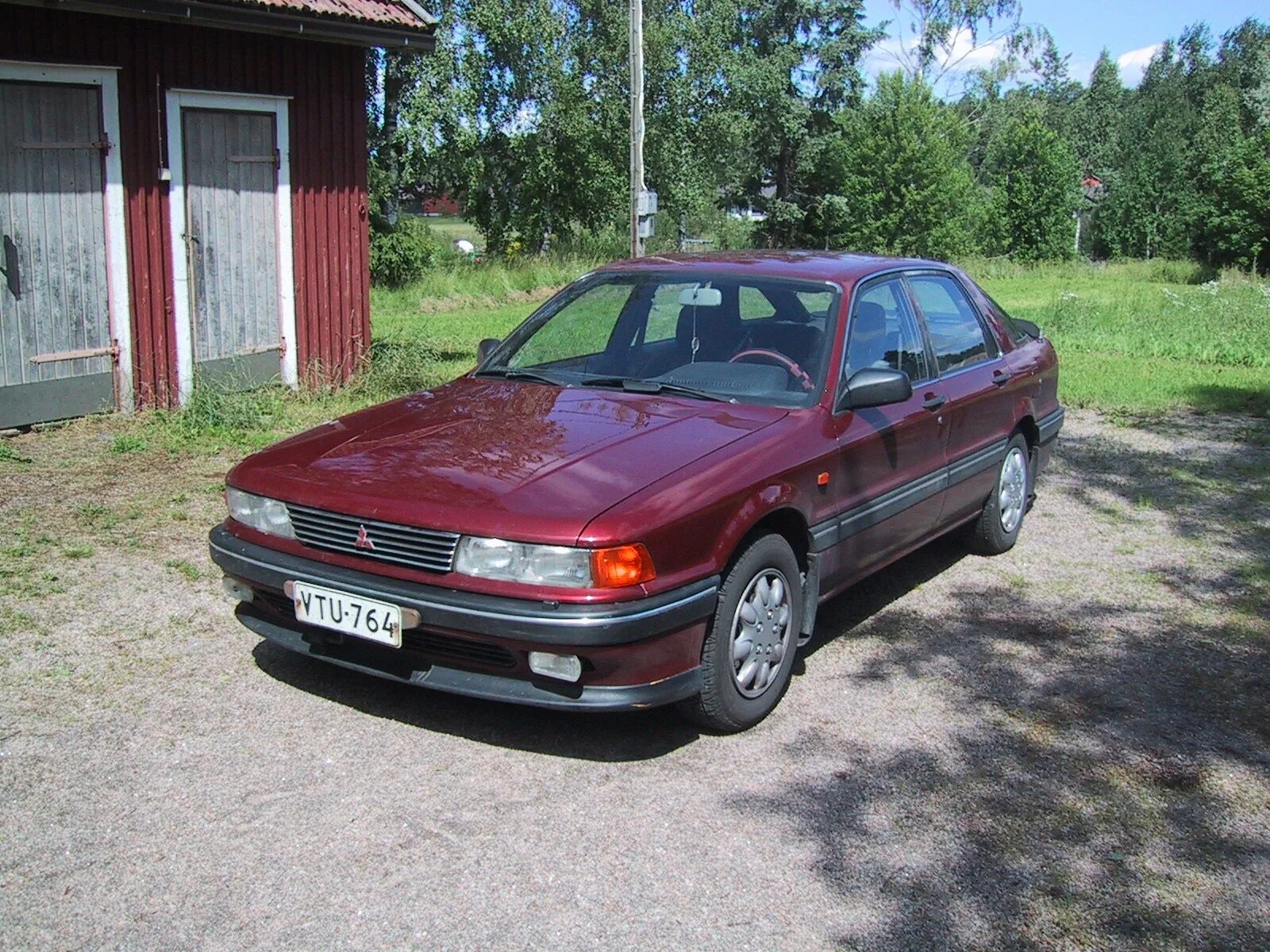 Митсубиси 1990. Мицубиси Галант 1990. Митсубиси Галант 1990-2000. Mitsubishi Галант 1990. Митсубиси Галант 4 поколения.