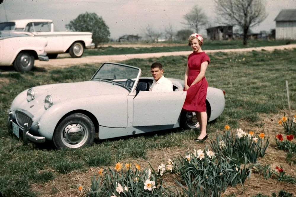 Нью йорк 1960-е. Шепард 1961. Чикагский автосалон, сша. 1961 год сша. Lincoln continental 1961 лимузин.