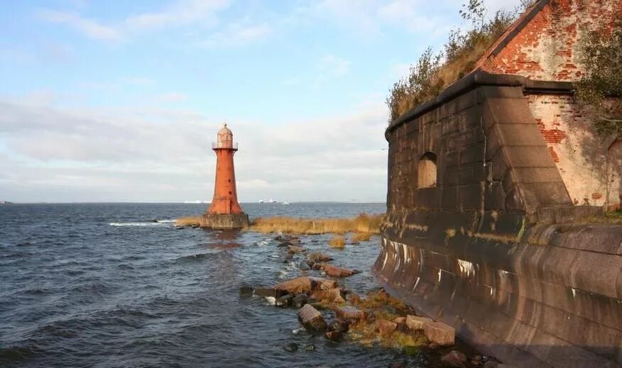 Балтийское море кронштадт. Форт кроншлот в кронштадте. форты финского залива. финский залив кронштадт. петербург форты кроншлот маяк.