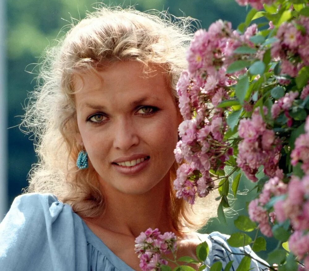 Алимова матлюба - 12. Матлюба алимова фото. Алимова, матлюба фархатовна. Алимова актриса биография. Алимова актриса биография.