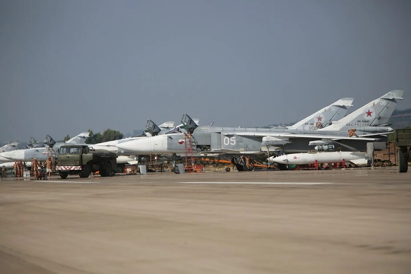 Су-24 в Сирии. Су 24 ВКС. Су-24 Хмеймим. Су-24 в Сирии Хмеймим. Https e news su 2024 03 03