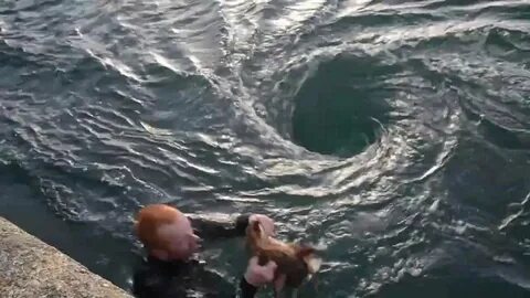 Попал в воронку