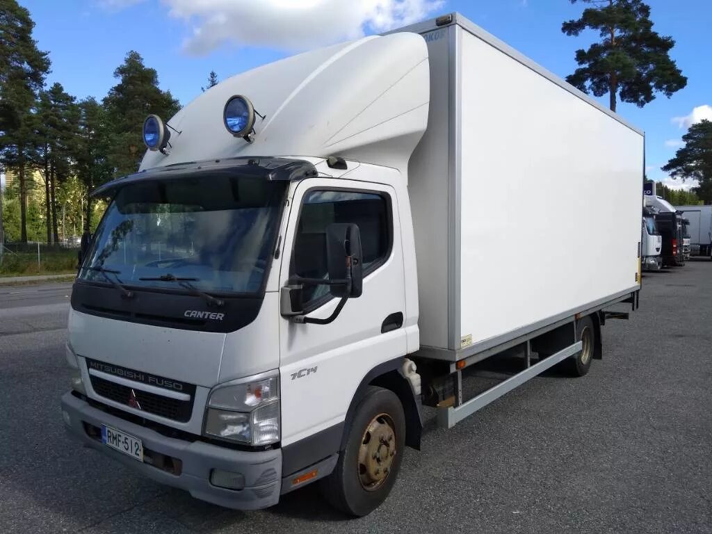 Fuso canter fe85. Mitsubishi fuso canter fe85. фусо кантер fe 85. митсубиси кантер рефрижератор. грузовой фургон митсубиси.