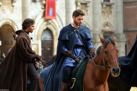 Medici uniforms