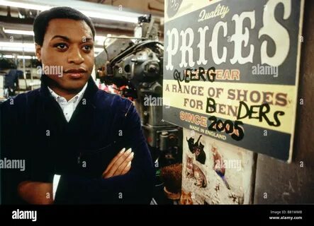 Kinky Boots Year: 2005 USA/UK Chiwetel Ejiofor Director: Julian Jarrold Sto...