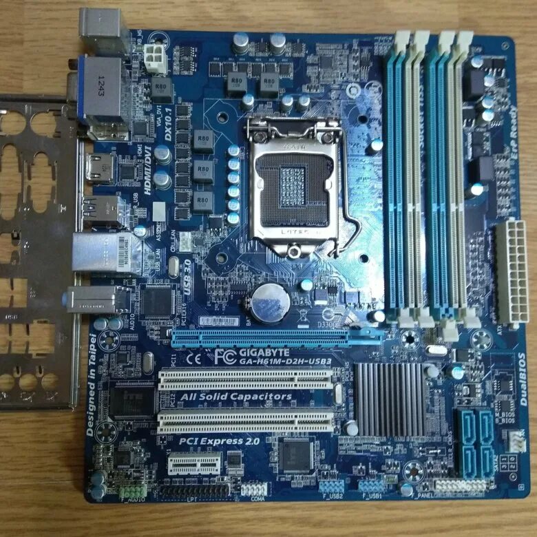 Gigabyte ga h61m s1 процессоры. Ga-h61m-d2h-usb3. ga-h61m-d2h. h61m-d2h.