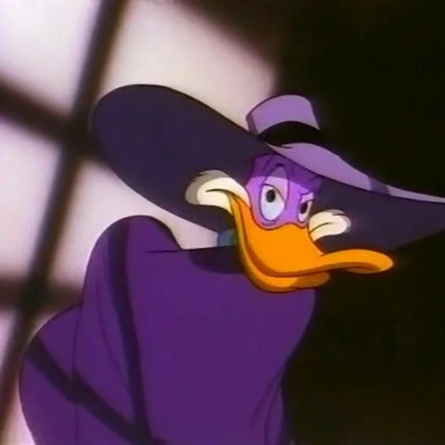 Чёрный плащ 2021. Черный плащ Darkwing Duck. Черный плащ Дисней. Маска черного плаща