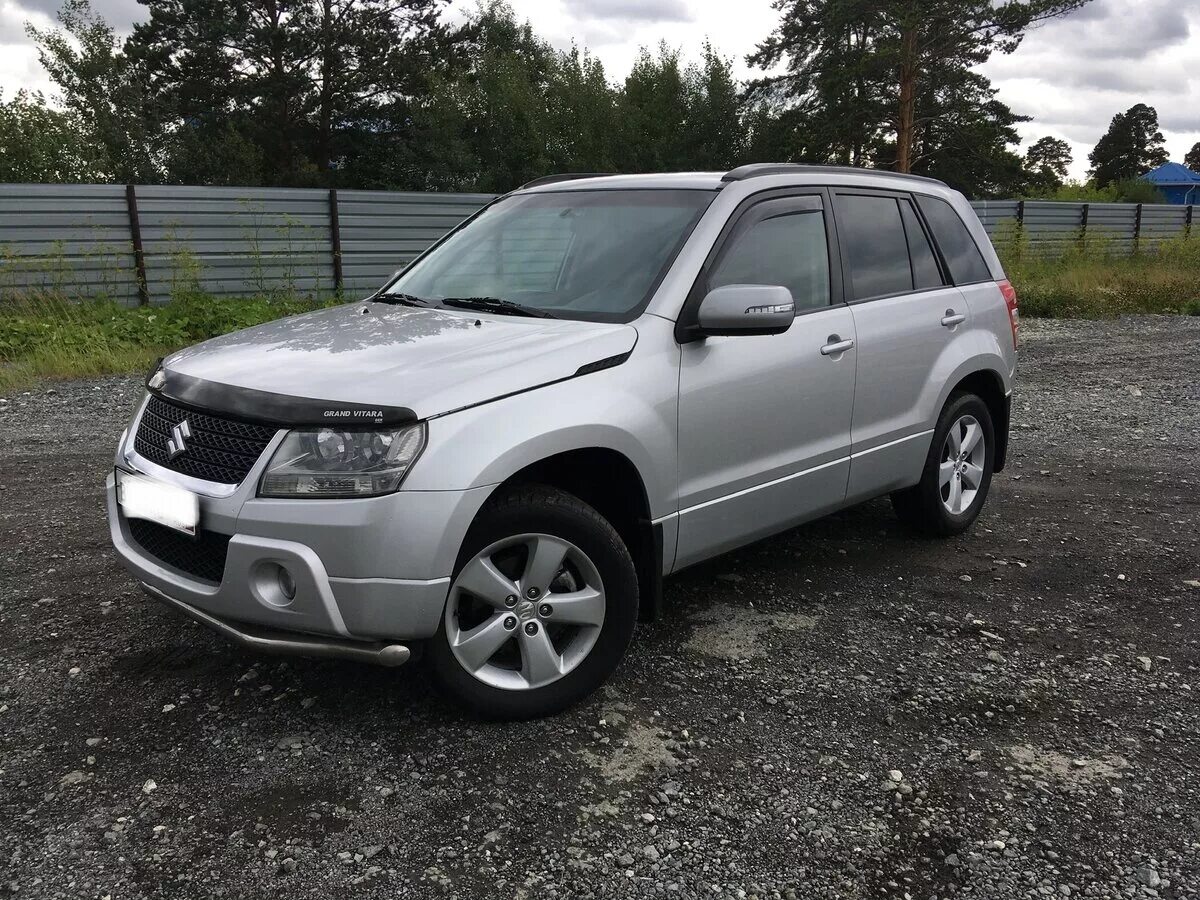 Гранд витара 2010 купить. Suzuki /Grand/ Vitara 2010. Suzuki Grand Vitara 2010 2.0. Suzuki Grand Vitara 2010 года. Гранд Витара серебристая.