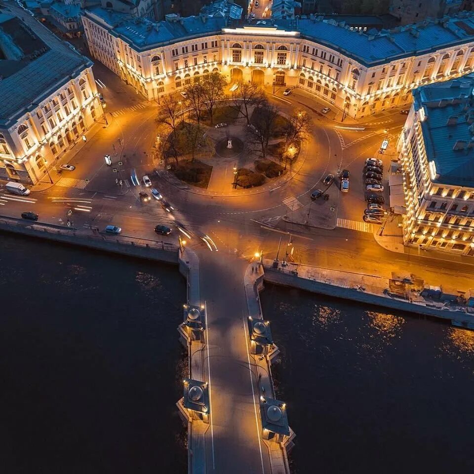 Что можно посетить в санкт. Площадь ломоносова в санкт-петербурге. санкт-петербург площадь ломоносова мост. северная столица санкт-петербург. площадь ломоносова росси.