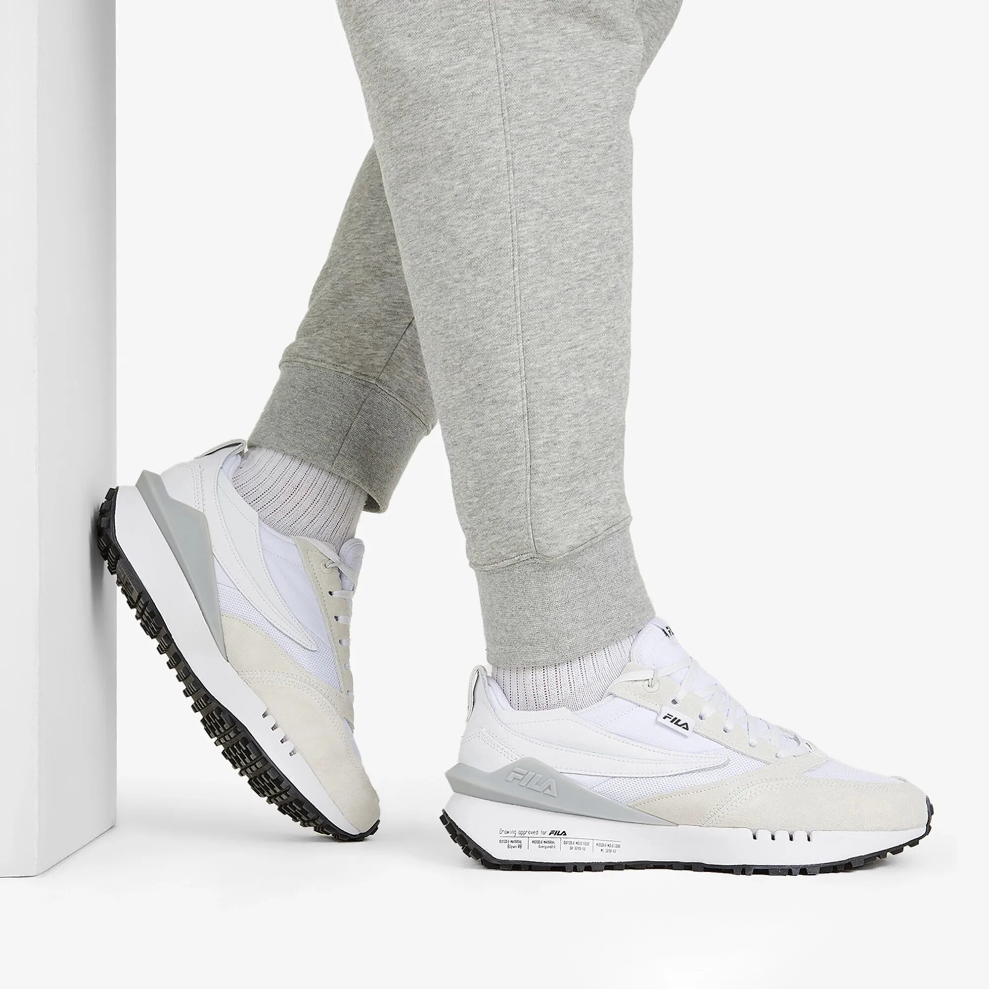 Fila fusion кроссовки. Кроссовки fila disruptor velcro. Fila titan. Fila titan. Fila titan.