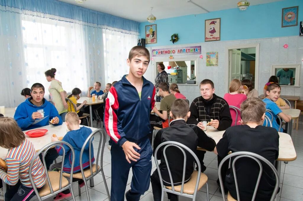 дом интернат для детей. интернат россолимо цссв. детские дома. усть-каменогорск казахстан интернат им крупской 1967. 4 интернат города магнитогорск.