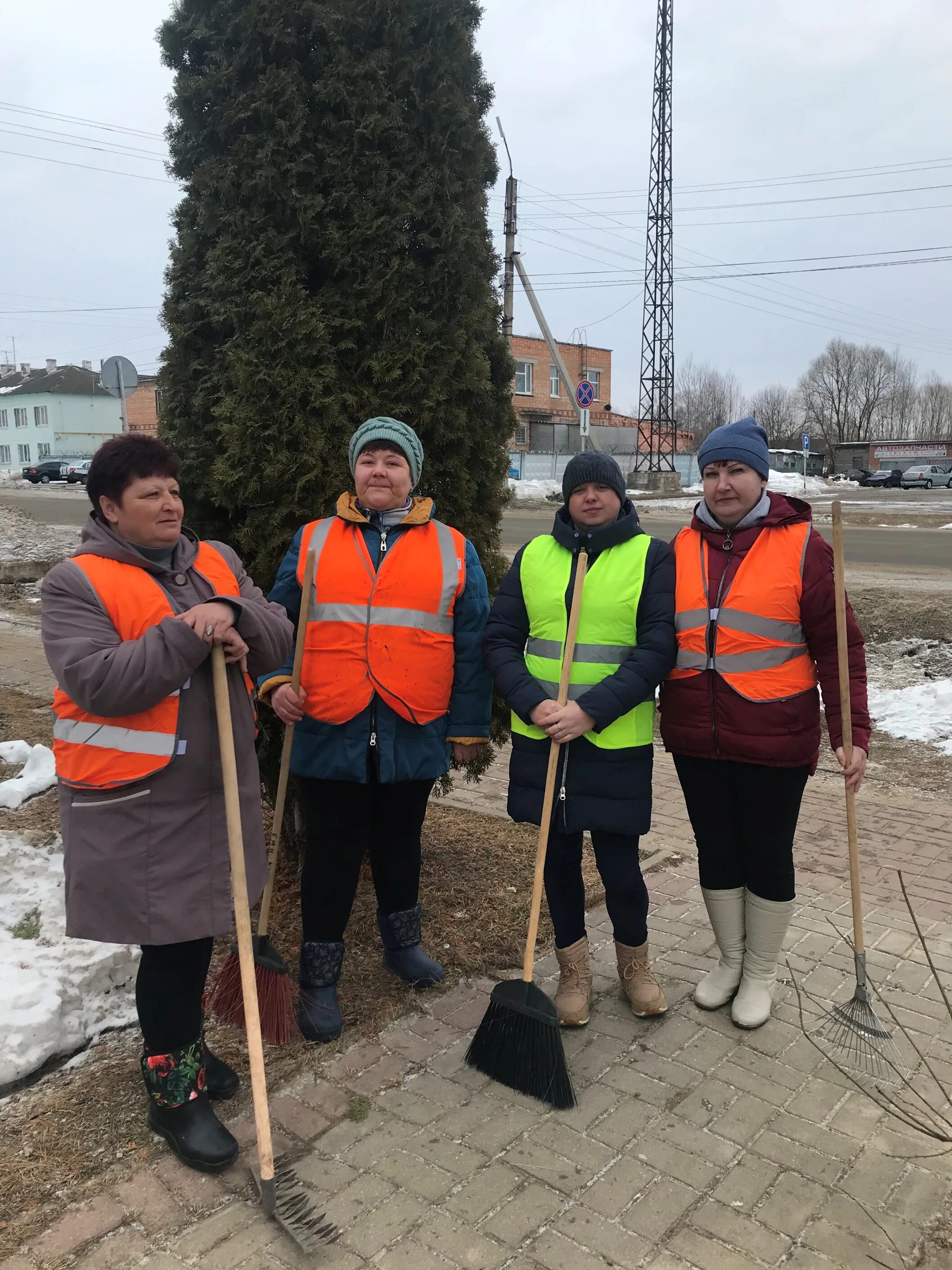 Работники бытового обслуживания праздник. Работники ЖКХ. С днем работника жилищно коммунального хозяйства. С праздником работников ЖКХ.