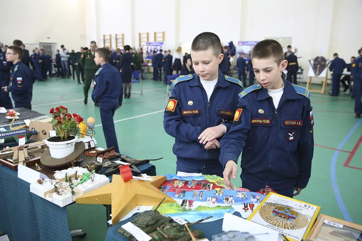 Президентская кадетка в Оренбурге. Президентское кадетское училище в Оренбурге. Оренбургское президентское кадетское училище волейбол.