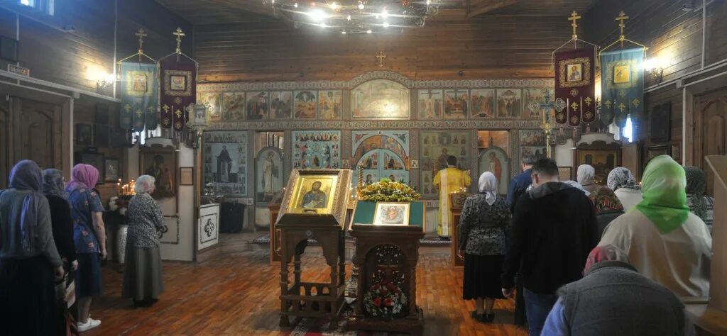 мурманск введенская церковь официальный сайт. введенский храм мурманск расписание. введенский храм мурманск расписание. вид на введенскую церковь мурманск. отец михаил введенский храм мурманск.