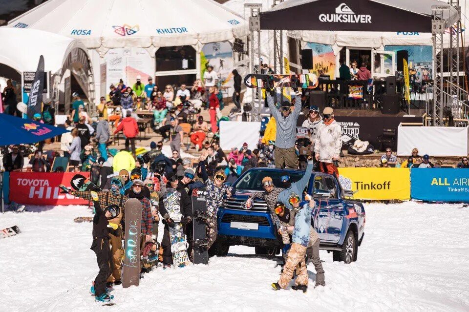 Quiksilver new star camp. Музыкальный фестиваль в горах. Сноуборд контест. Quiksilver new star camp. Фестиваль нью стар кемп.
