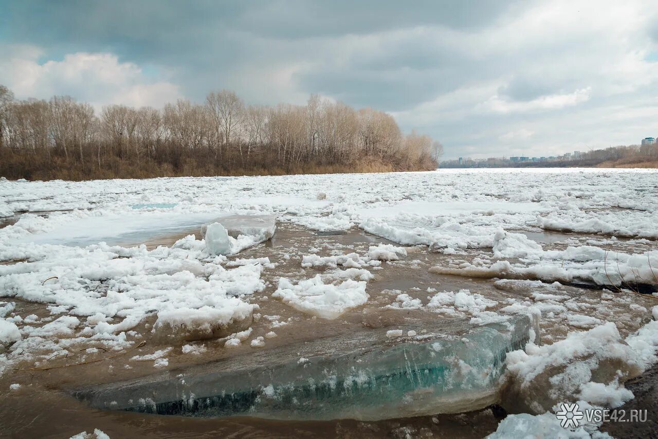 Где вскрылась река. Озеро вскрылось. Лед тронулся Алтай. Река вскрылась ото льда.