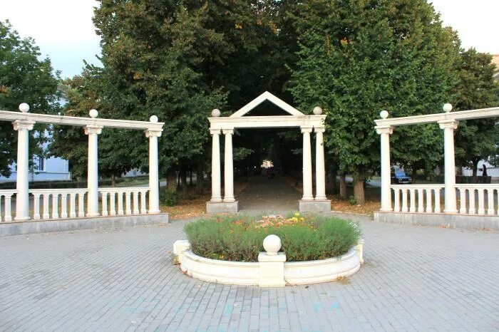 Город лермонтов ставропольский край. Лермонтовский региональный многопрофильный колледж. Лермонтовский техникум пятигорск. Ставропольский край лермонтов комсомольская ул 13. Комсомольская лермонтов.