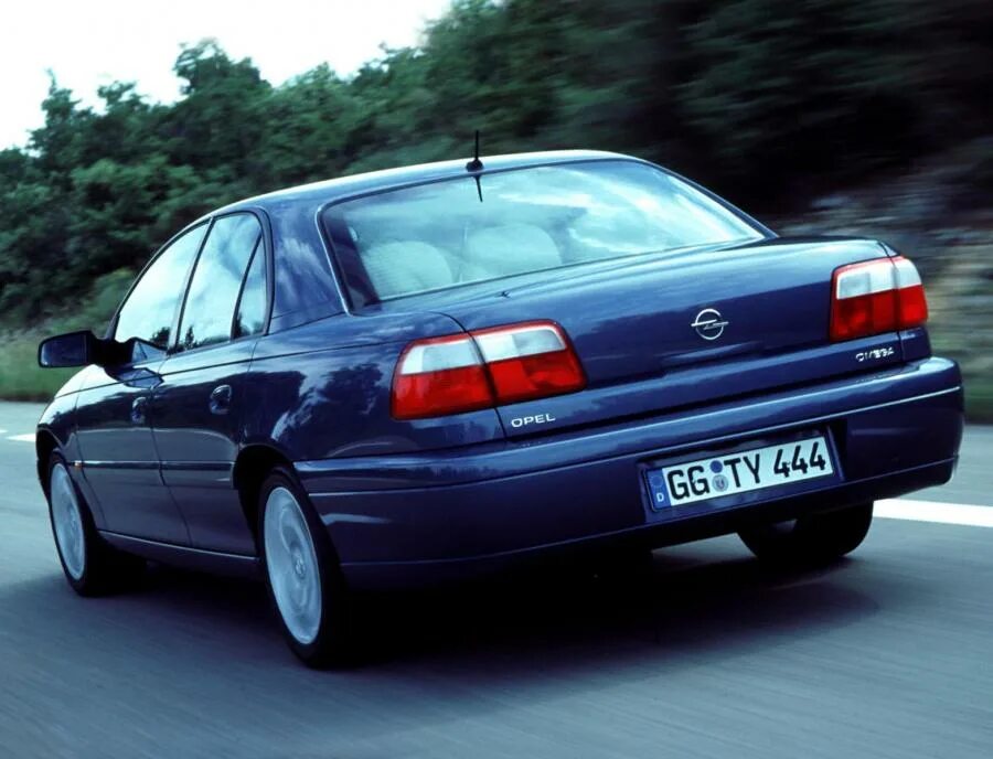 Опель омега б 2.0 купить. Опель Омега седан 2000. Opel Omega b 1994-1999. Opel Omega 1999. Opel Omega 3.2 2003.