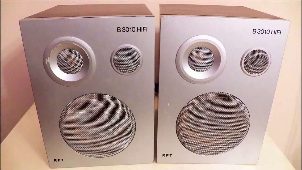 Ruff style bass reflex martik c. RFT 3010. RFT b3010 Hi-Fi. RFT Kompaktbox b9251. B3010 HIFI.