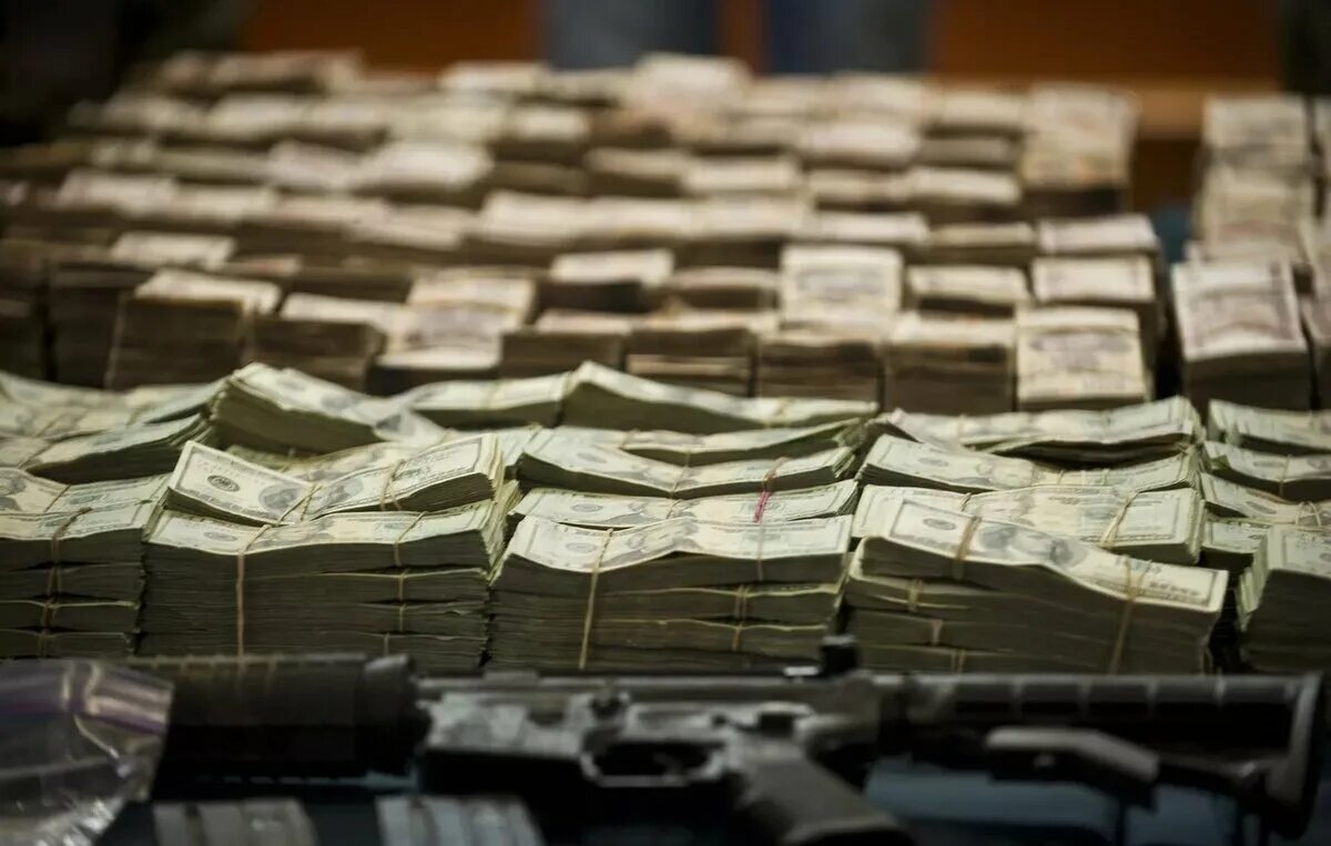 15 4 млрд. 1 млрд долларов фото. 1 миллиард долларов в рублях. госдолг. бюджет таджикистана.