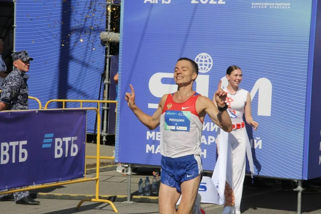 Сил 20. Самоспекающаяся изолента 3м квт сил-20 59319. Сил-20 3м. Силы направлены противоположно вдоль одной прямой. Сил 20.