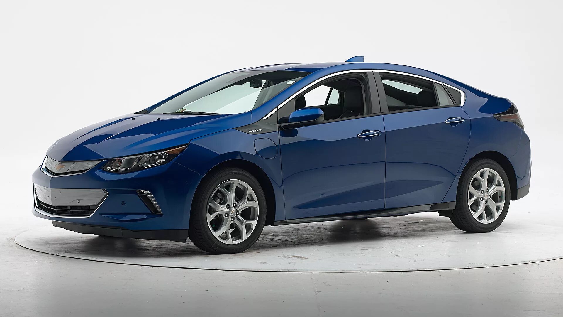 Volt 2017. Chevrolet Volt 2017. Chevrolet Volt 2018. Chevrolet Volt 2017г.. Chevrolet Volt 2019.