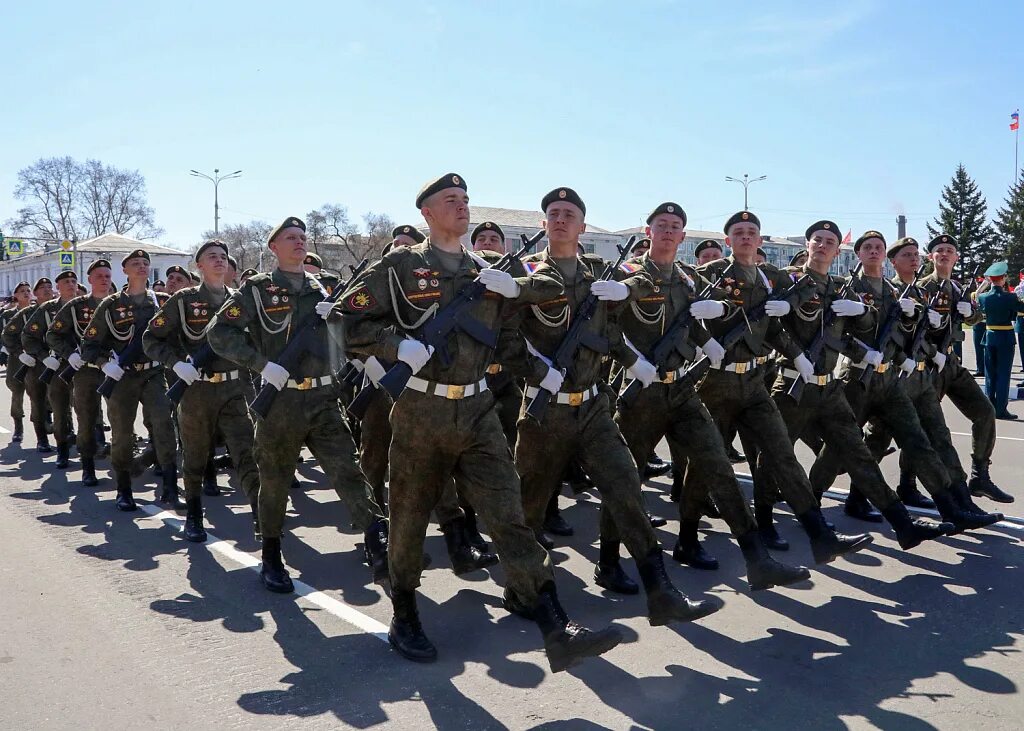 Года белогорск амурская область. 9 Мая в Белогорске Амурской области. Парад в Белогорске Амурской области 2022. Парад в городе Белогорск Амурской области. Парад Победы в Белогорске Амурской области.