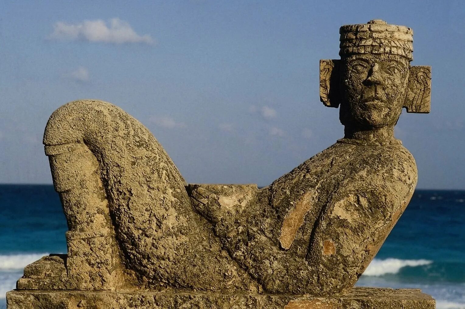 Статуи Мексика древнее. Каменные статуи Мексика. Цивилизация Майя скульптура. Майя, тольтеки, Ацтеки. Древнейшая монументальная культовая скульптура