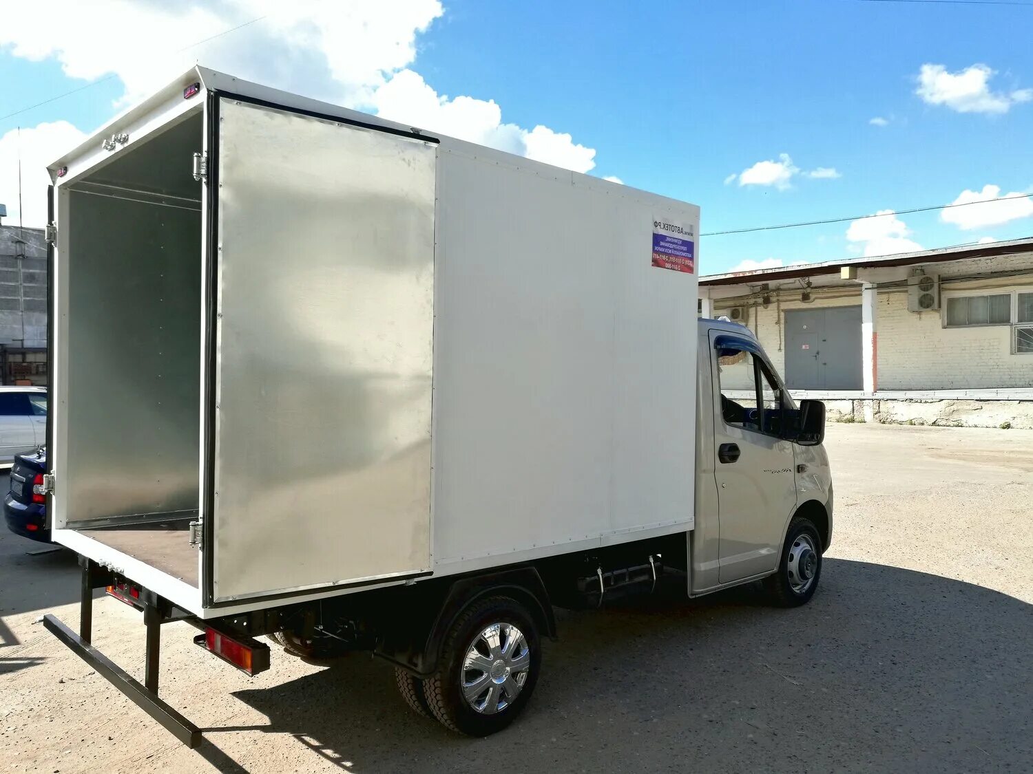 изотермический фургон 2 рядный газель некст. газель некст фермер промтоварный фургон 4 метра. промтоварный фургон газель next. газель некст дизель изотермический фургон. газель next фургон изотермический.