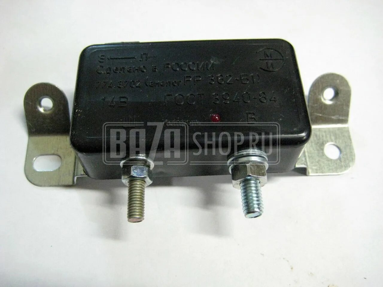 Регулятор напряжения генератора уаз 469. Реле регулятор напряжения газ 2410. Реле зарядки уаз 3151. Реле регулятор напряжения уаз 3151. Реле регулятор газ 3702.