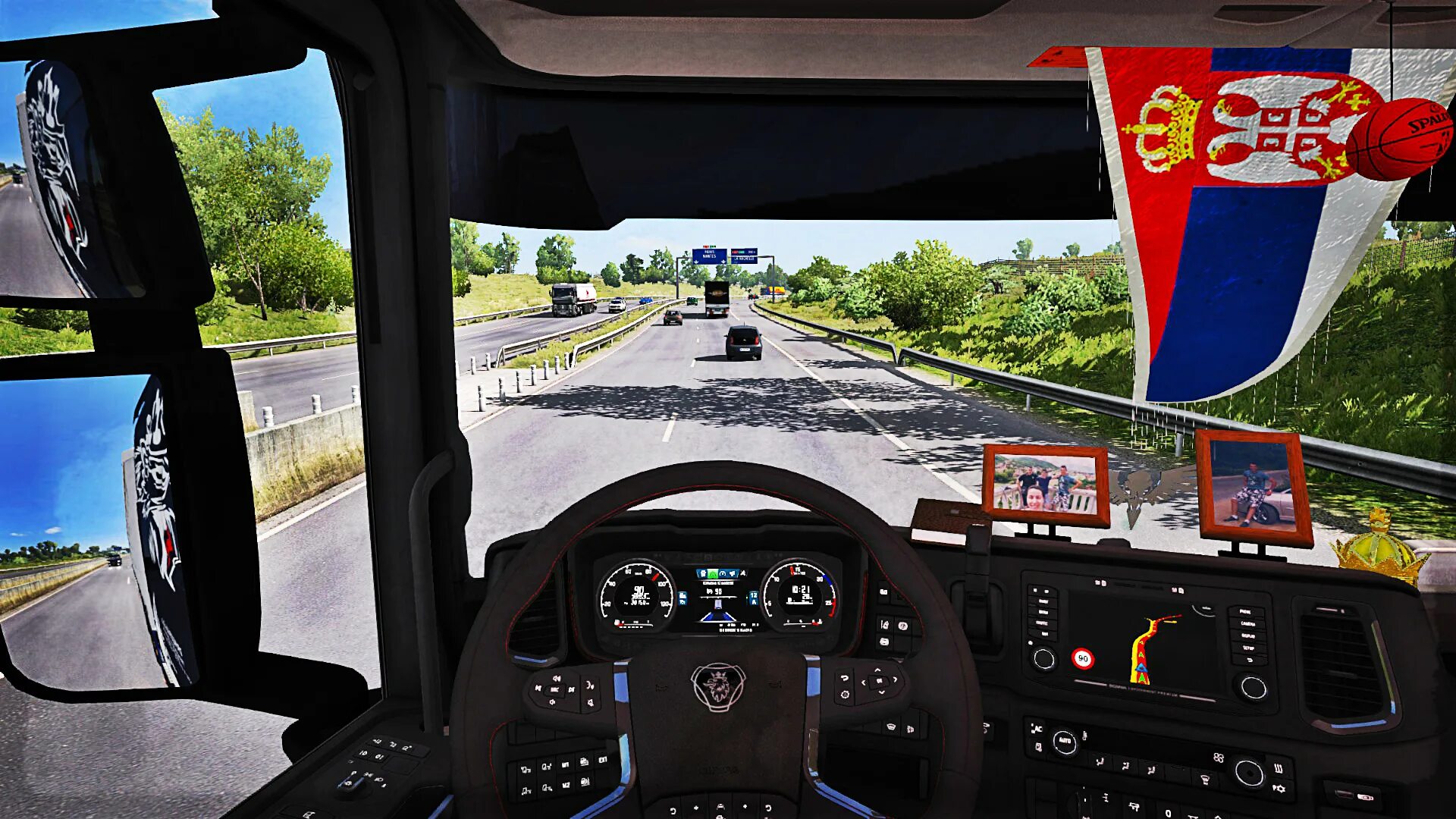 Трак симулятор 2022. Euro Truck Simulator 2 кабина. Евро трак симулятор 2 Скания. Гранд трак симулятор 2 салон грузовиков. Трек симулятор на телефон