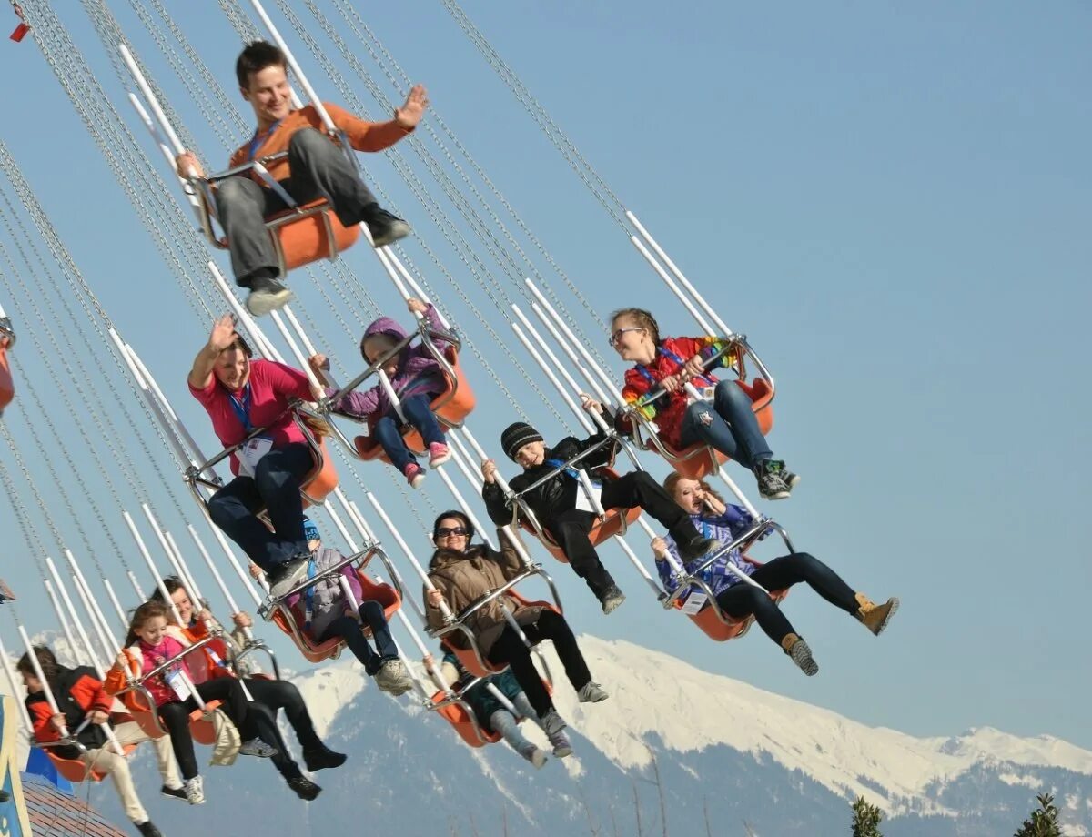 Парк развлечений сочи парк адлер. Сочи развлечения для детей. Парк развлечений angry birds activity park в санкт петербурге. Досуг детей. Куда можно сходить отдохнуть семьей.