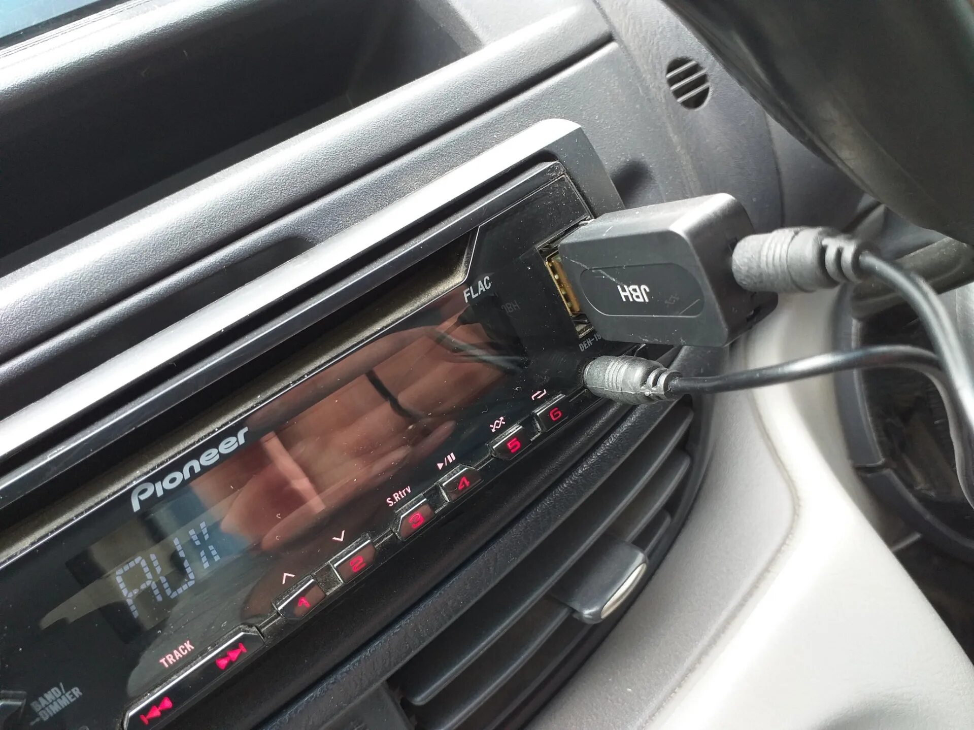 Ниссан альмера как подключить блютуз AUX в штатную магнитолу Almera n16 Nissan Almera II (N16), 1,5 л, 2005 года ав