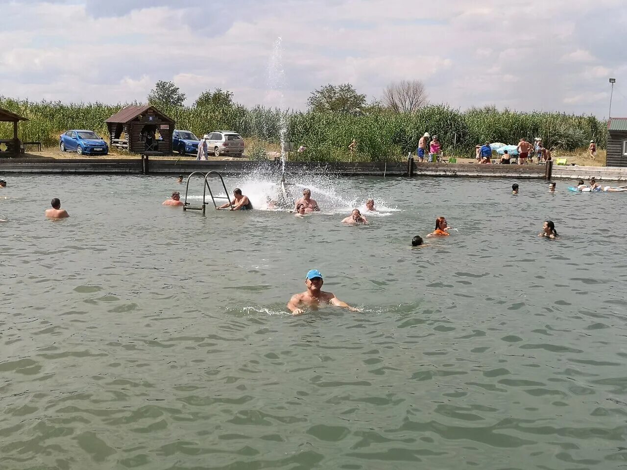 Сероводородный источник, пятигорск. Саратовская обл сероводородный источник. Радоновые ванны в пятигорске. Сероводородный бассейн. Волгоград сероводородный источник в иловлинском.