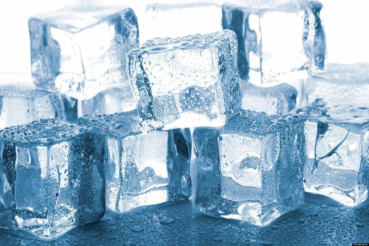 Чем можно растаять лед. Кубики льда. Кусок льда. Лед. Кусочки льда.