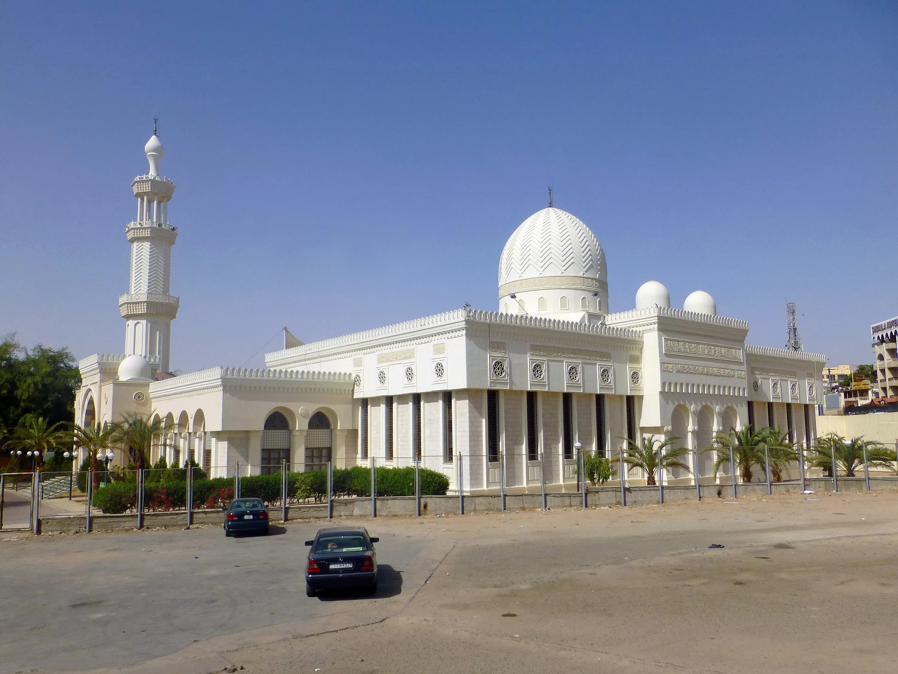 Мечеть бина. Мечеть шемси-паши. Мечеть аль фарук умар ибн хаттаб. Мечеть аль фарук дубае. Мечеть аль хаят.