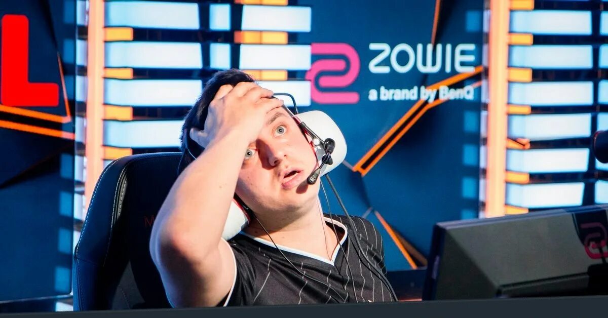 Apex cs. Apex виталити. apex игрок. apex cs go vitality. дэн мадесклер.