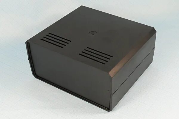 Корпус пл 2. 22. Модель z-00032. Корпуса алюминиевые для радиоаппаратуры. Корпус km35.