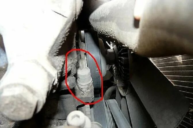 Бмв х5 датчик коленвала где находится Замена датчика коленвала m62tu BMW X5 (E53), 4,4 л, 2000 года своими руками DR