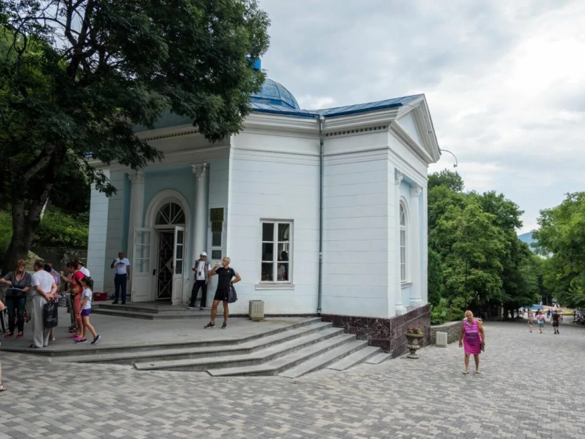 Славяновский бювет Железноводск. Славяновский источник в Железноводске. Славяновский бювет 1916 Железноводск. Курортный парк Железноводск Славяновский источник. Бювет в железноводске