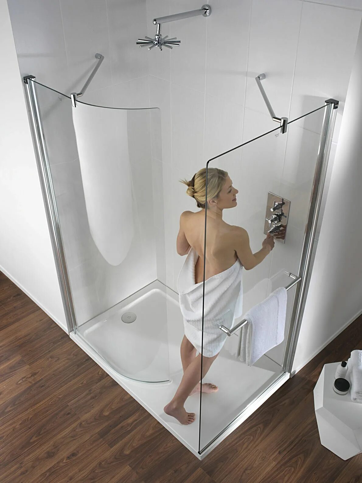 Walk shower