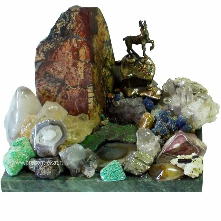 уральские самоцветы. уральские самоцветы. драгоценные камни екатеринбург. малахит, родонит, яшма. уральские самоцветы минералы топаз.
