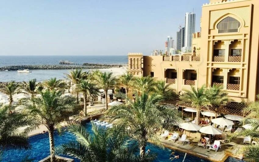 Шератон спа шарджа. Шарджа Sheraton Sharjah. Sheraton Sharjah Beach Resort Spa 5 ОАЭ. Отель Шератон Дубай Шарджа. Шарджа Шератон 5.