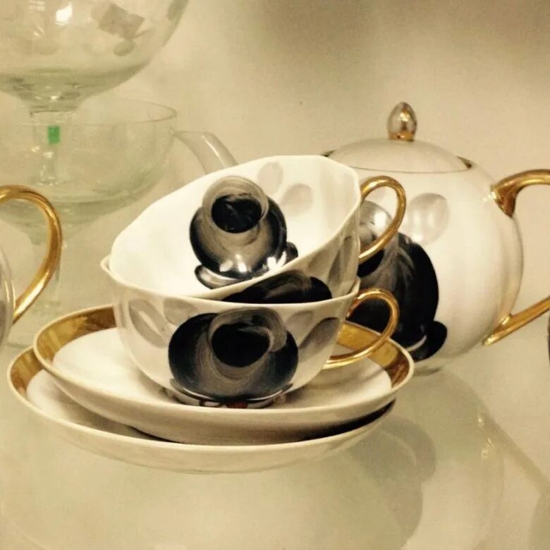 Дулево чайный сервиз черная розы ссср. Дулево чайный сервиз черная розы ссср. Пашотница керамическая. Лфз полевые цветы сервиз чайный ссср. Дулево чайный сервиз черная розы ссср.